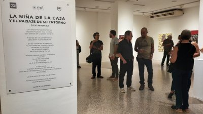 José Mizdraji presenta  La Niña de la Caja y el paisaje de su entorno en la Sala del Sol